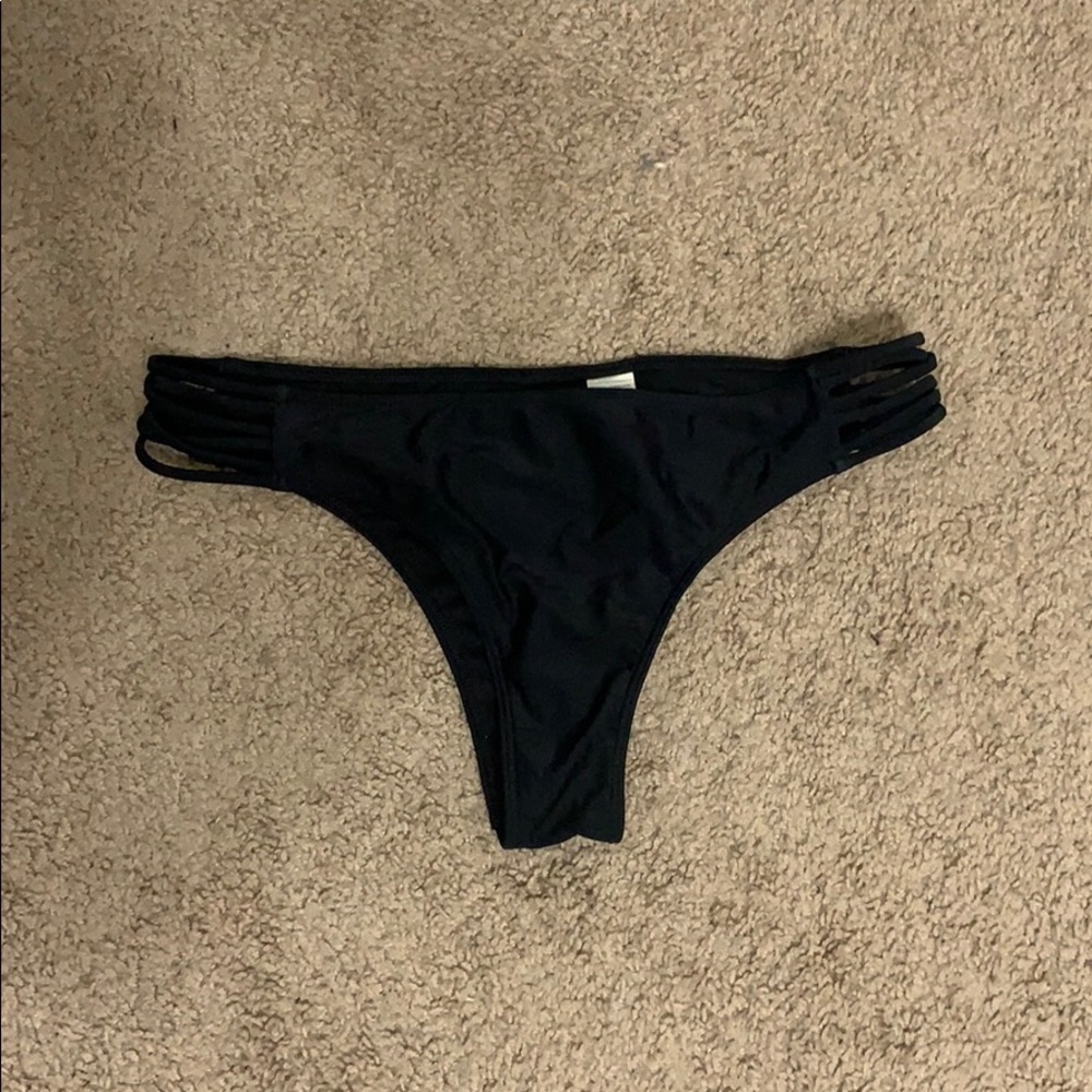 Hollister Super Cheeky Bottoms!